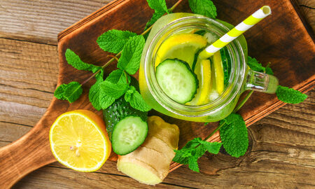 Acqua aromatizzata rinfrescante